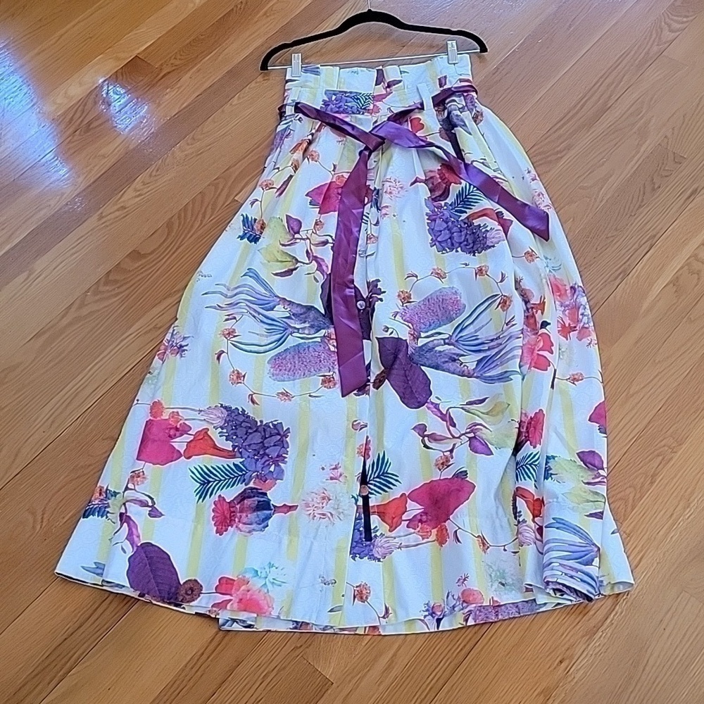 STUNNING GRACIA SPRING LONG MAXI SMALL SKIRT